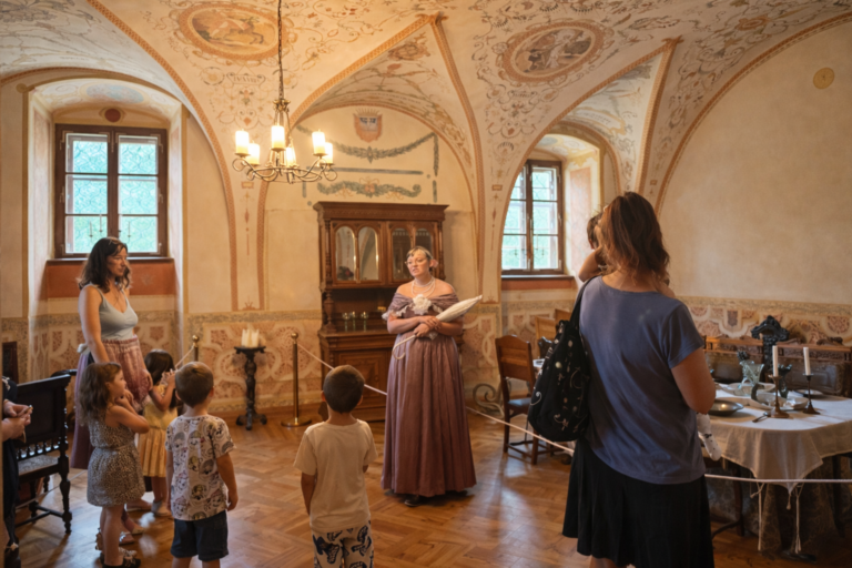 AB0D4A61-CF1F-4713-8AAF-A2C1EFB9CB3F